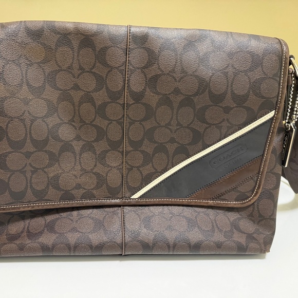 Coach Messenger Bag - Picture 2 of 10